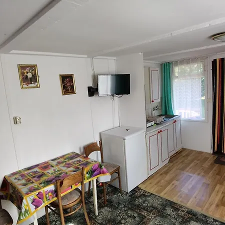 Domki U Krystyny بيت خشبي شتوتوفو