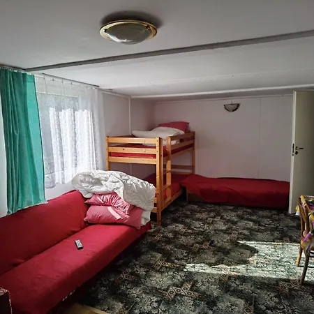 بيت خشبي Domki U Krystyny *